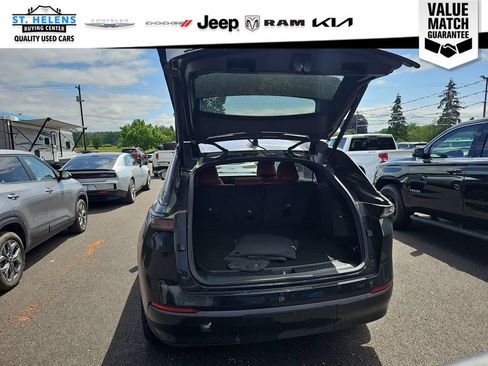 Used 2024 Jeep Wagoneer Limited AWD/4WD image 7