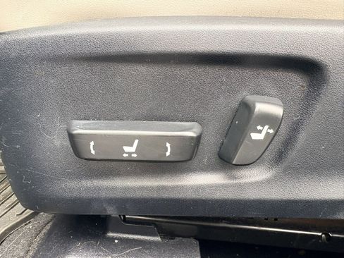 Used 2015 Lexus IS 250 AWD w/ Navigation System Package image 12