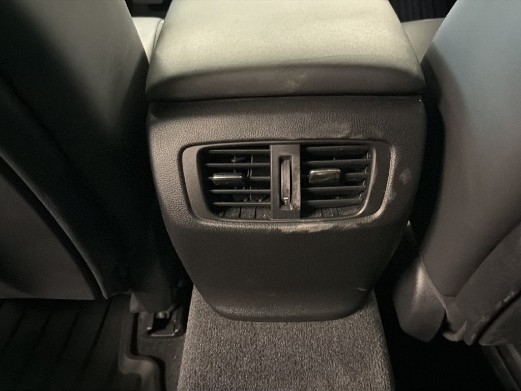 Used 2022 Acura TLX w/ Technology Package FWD image 15