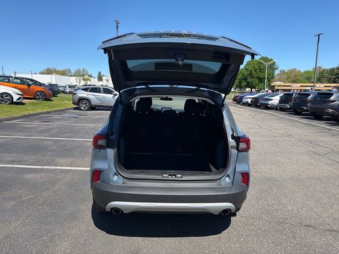 Used 2025 Ford Escape Active AWD/4WD image 24