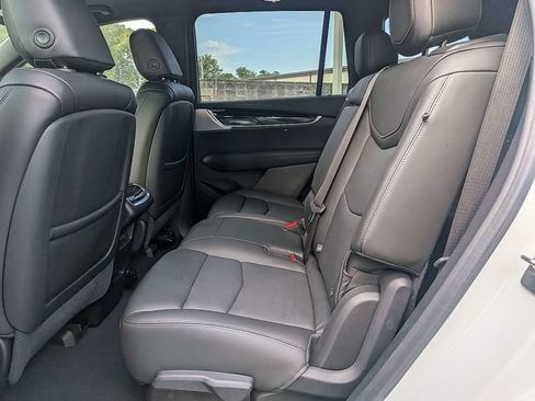 Certified 2023 Cadillac XT6 Premium Luxury w/ Technology Package FWD image 14