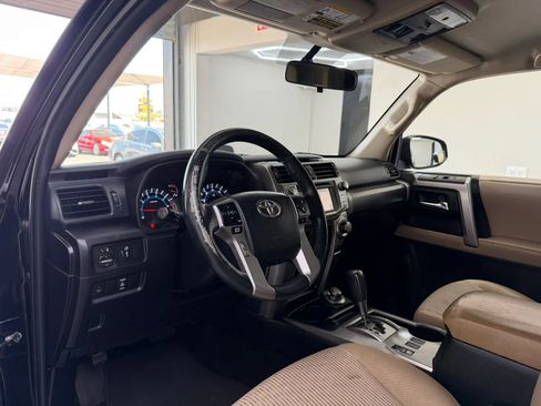 Used 2016 Toyota 4Runner SR5 AWD/4WD image 20