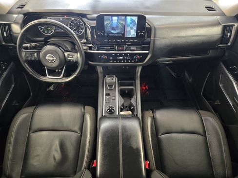 Used 2022 Nissan Pathfinder SL AWD/4WD image 26