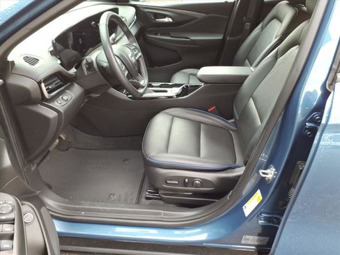 Used 2024 Buick Envista Sport Touring w/ Convenience I Package FWD image 13