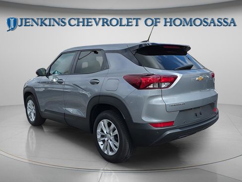Used 2023 Chevrolet TrailBlazer LS image 5