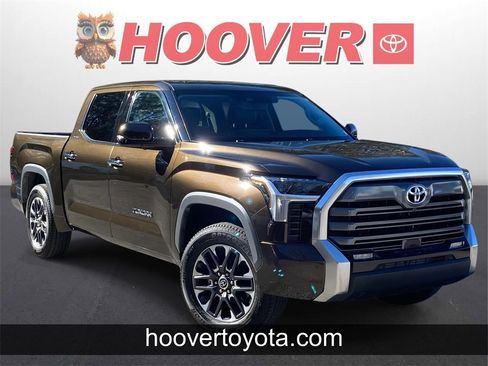 Used 2023 Toyota Tundra Limited image 1