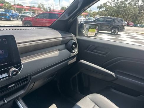 Used 2026 Chevrolet Colorado Trail Boss AWD/4WD image 15