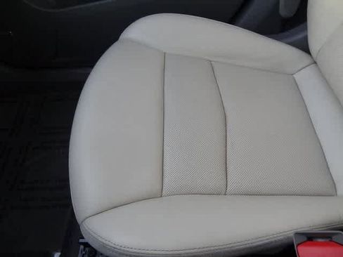 Used 2020 Cadillac XT5 Premium Luxury image 37