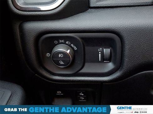 Used 2022 RAM 1500 Big Horn w/ Built-to-serve Edition image 16