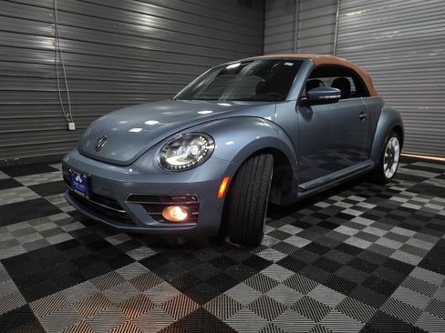 Used 2019 Volkswagen Beetle 2.0T Final Edition SEL image 36