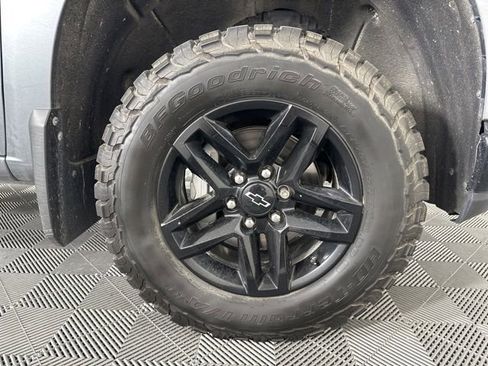 Used 2021 Chevrolet Silverado 1500 LT Trail Boss w/ Convenience Package II AWD/4WD image 35