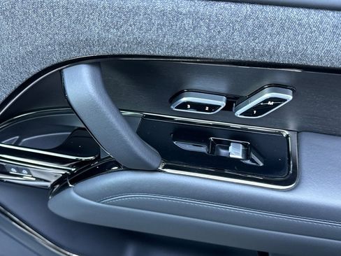 Certified 2023 Land Rover Range Rover Sport SE AWD/4WD image 19