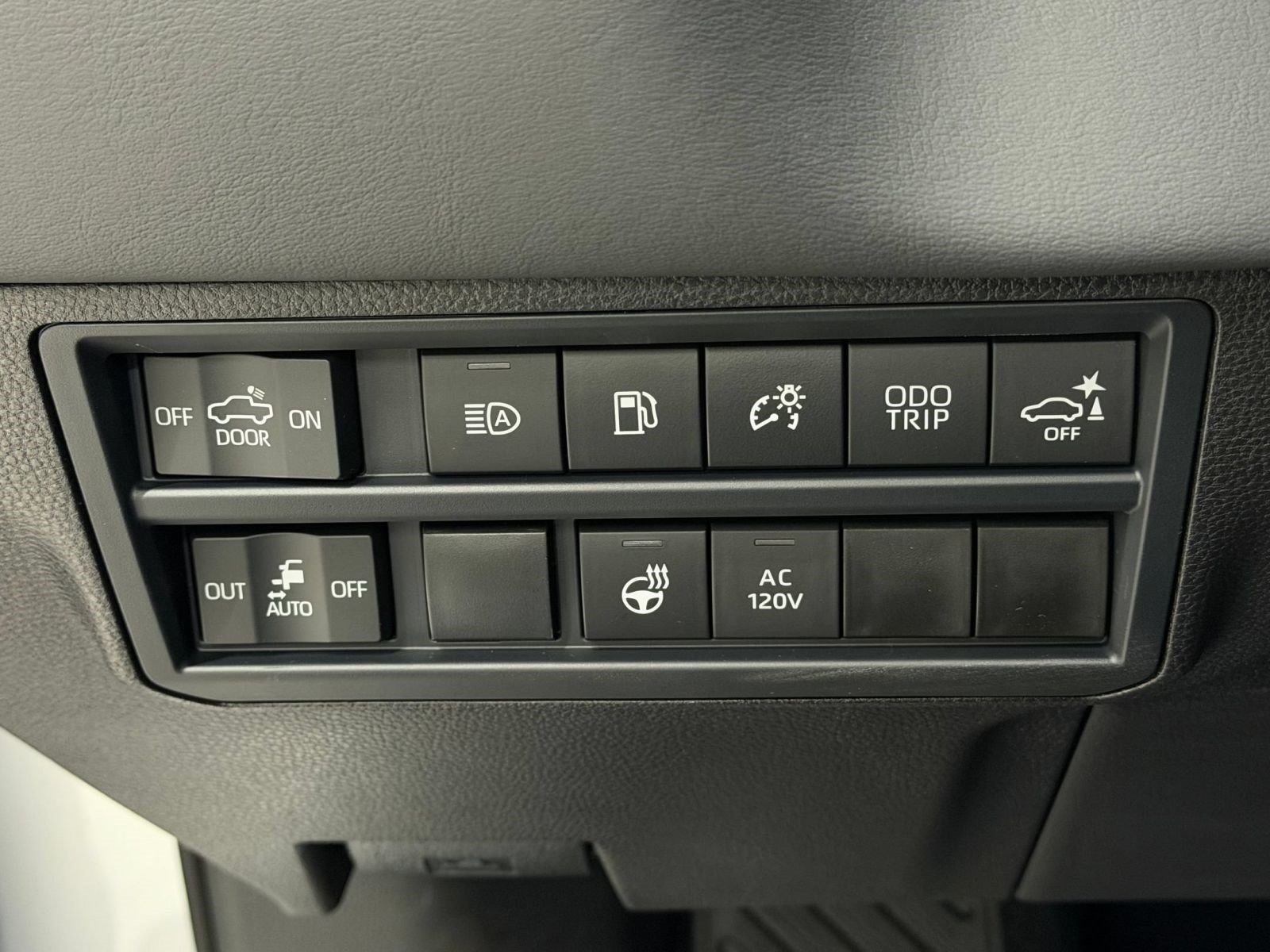 New 2026 Toyota Tundra Platinum AWD/4WD image 36