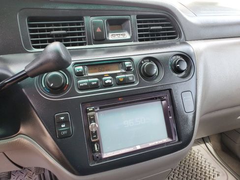 Used 2004 Honda Odyssey EX-L image 20