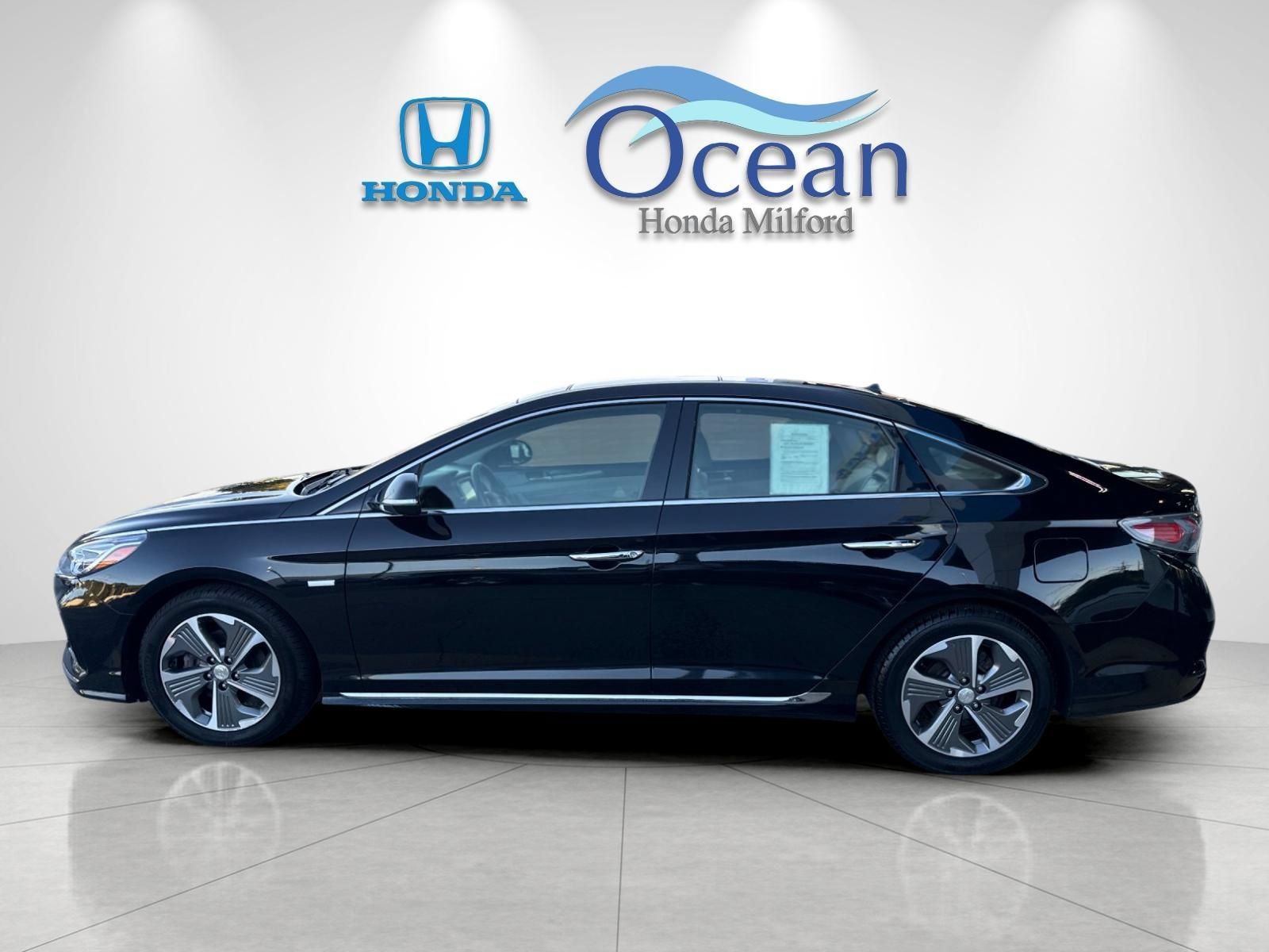 Used 2019 Hyundai Sonata Limited w/ Ultimate Package 02 FWD image 6