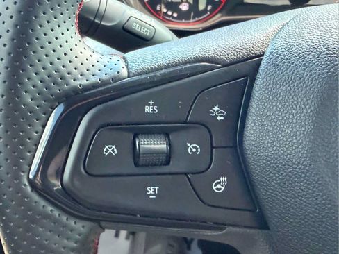 Used 2024 Chevrolet Trax RS w/ Driver Confidence Package FWD image 11
