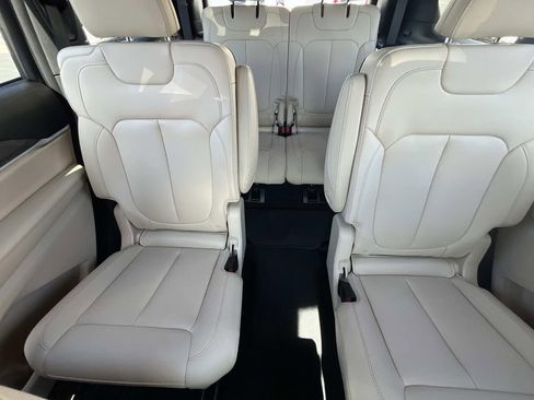 Certified 2024 Jeep Grand Cherokee L Limited image 24