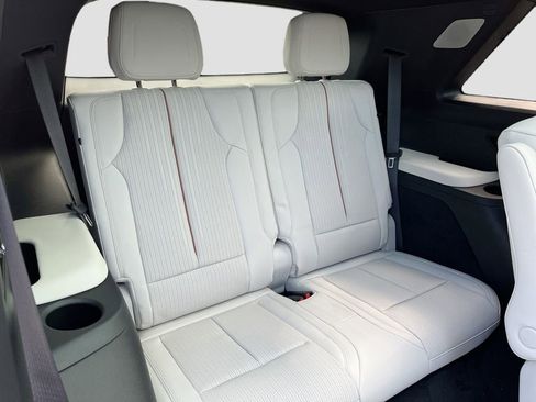 New 2026 Cadillac Vistiq Luxury image 28