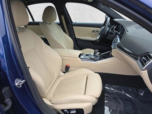 Used 2022 BMW 330i xDrive Sedan w/ Driving Assistance Package AWD/4WD image 10