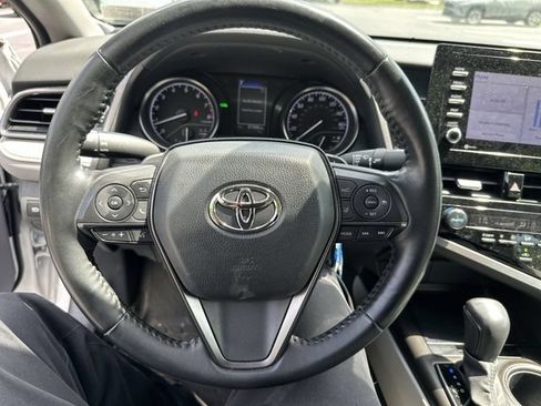Used 2023 Toyota Camry SE w/ Cold Weather Package FWD image 14
