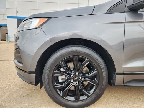 Used 2023 Ford Edge SE w/ Black Appearance Package AWD/4WD image 9