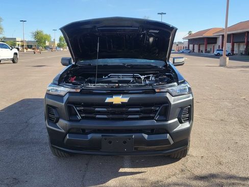 Used 2024 Chevrolet Colorado W/T RWD image 33