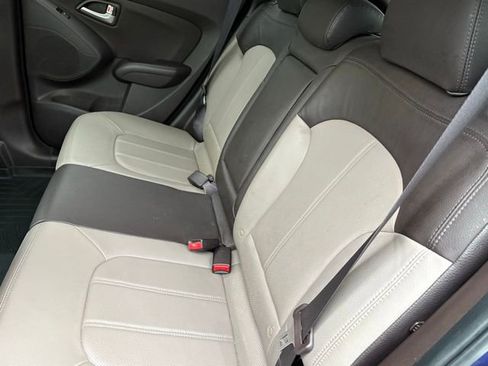 Used 2012 Hyundai Tucson Limited w/ Premium Pkg image 10