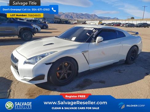 Used 2014 Nissan GT-R Track Edition AWD/4WD image 1
