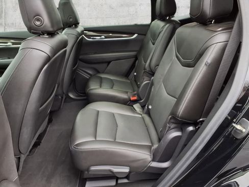 Used 2021 Cadillac XT6 Sport image 9