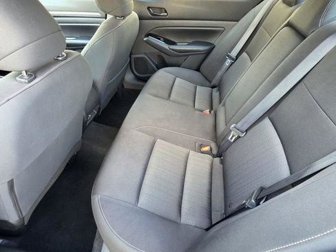 Used 2023 Nissan Altima 2.5 SV image 8