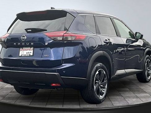 Used 2025 Nissan Rogue SV AWD/4WD image 6