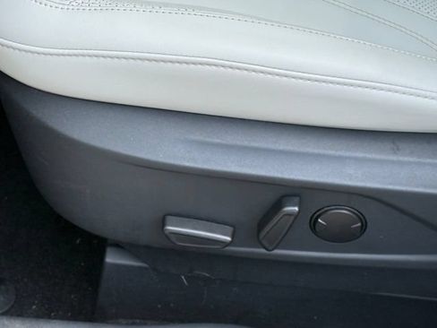Certified 2022 Ford Mustang Mach-E Premium AWD/4WD image 8