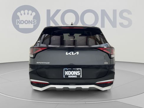 Used 2023 Kia Sportage LX AWD/4WD image 5