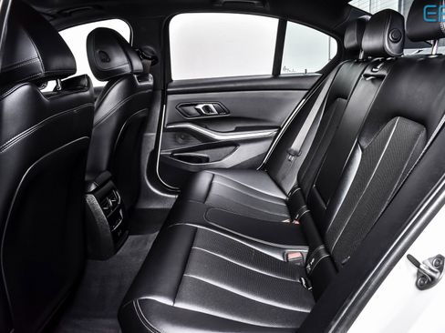 Used 2024 BMW 330i Sedan image 21