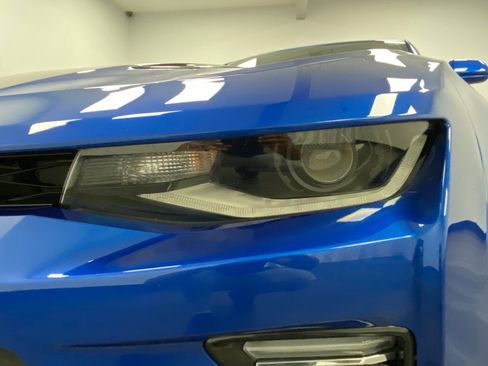 Used 2016 Chevrolet Camaro SS RWD image 10