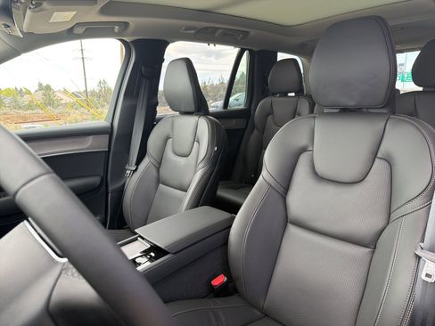 New 2026 Volvo XC90 T8 Ultra w/ Protection Package Premier AWD/4WD image 19