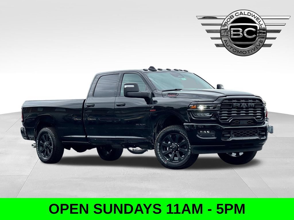 New 2026 RAM 3500 Big Horn AWD/4WD 360° Tour