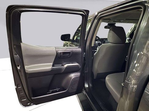 Used 2019 Toyota Tacoma SR5 image 64