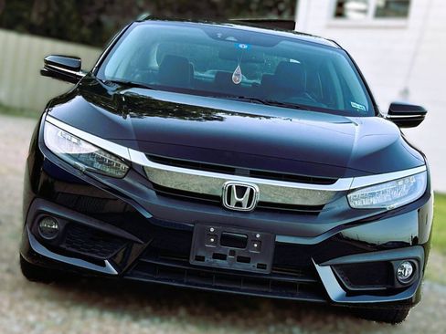 Used 2016 Honda Civic Touring image 24