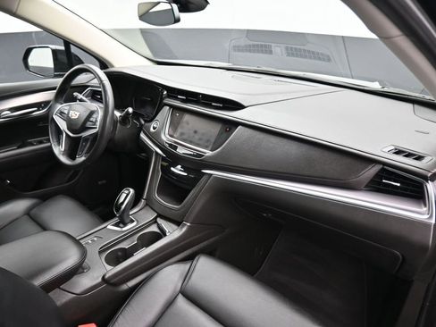 Used 2017 Cadillac XT5 Luxury w/ LPO, Wheel Lock Package image 41