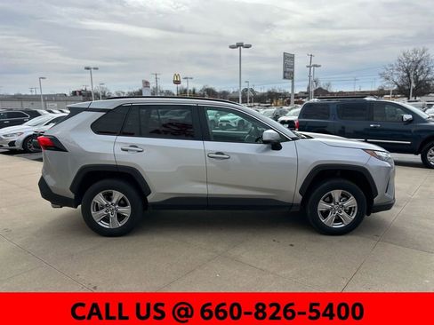 Used 2025 Toyota RAV4 XLE image 4