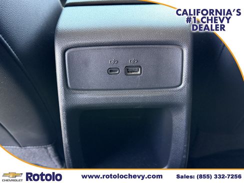 Used 2025 Chevrolet Trax LT w/ LT Convenience Package FWD image 15