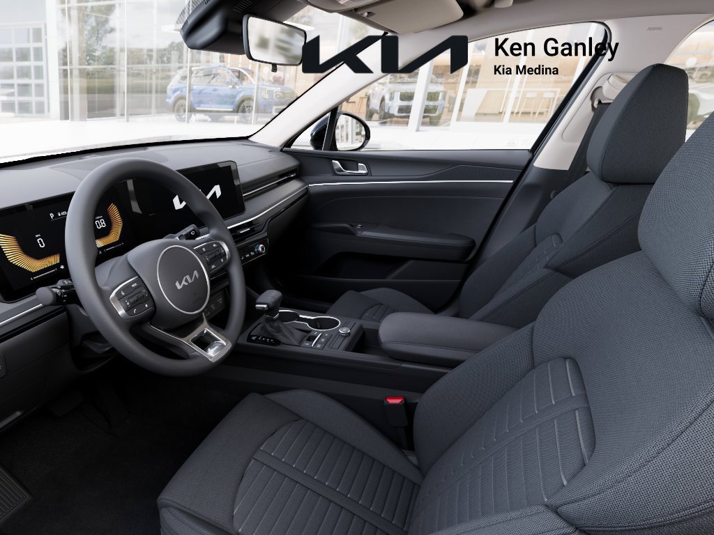 New 2026 Kia K5 LXS FWD image 17