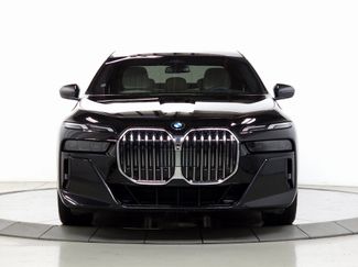 Used 2025 BMW 760i xDrive w/ Premium Package video 2