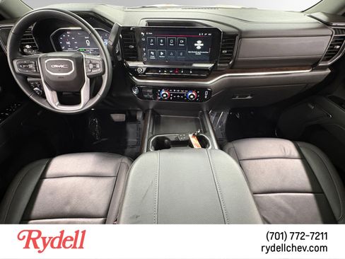 Used 2024 GMC Sierra 2500 SLT image 12