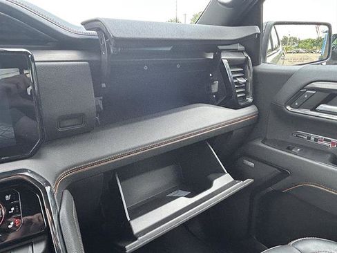 Certified 2024 GMC Sierra 1500 AT4 w/ Technology Package AWD/4WD image 28