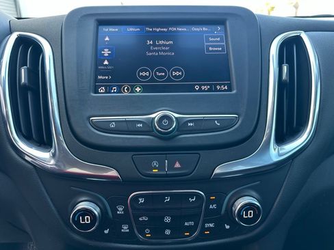 Used 2024 Chevrolet Equinox LT w/ LPO, Floor Liner Package FWD image 17