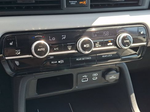 Certified 2025 Honda Pilot EX-L image 18