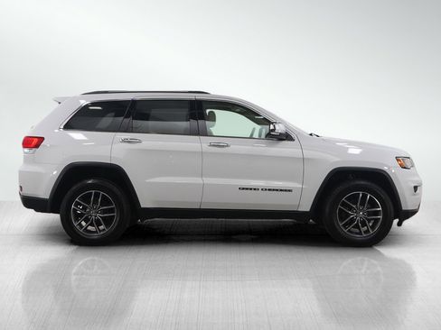 Used 2017 Jeep Grand Cherokee Limited w/ Trailer Tow Group IV image 6