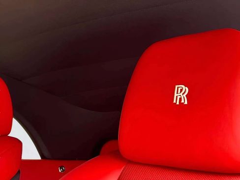 Used 2020 Rolls-Royce Dawn RWD image 6